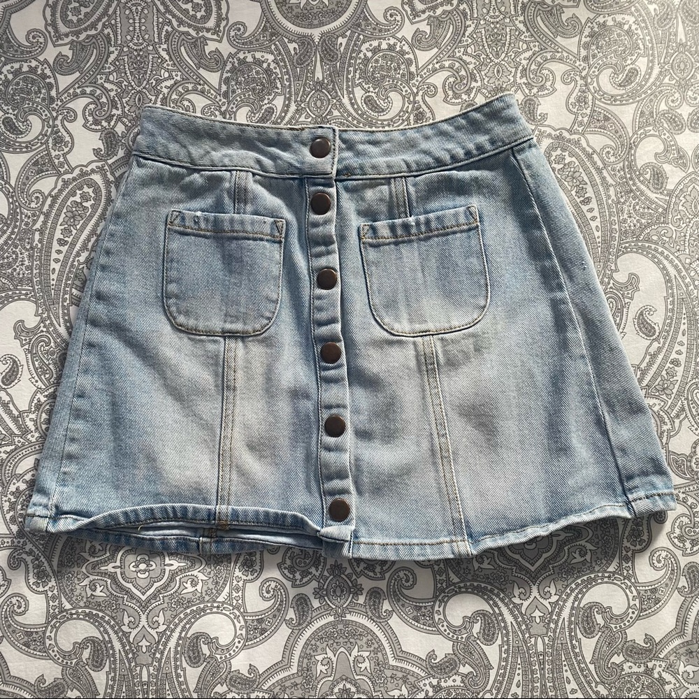 Melville Denim Light Wash Button Up Denim Skirt 24 Waist